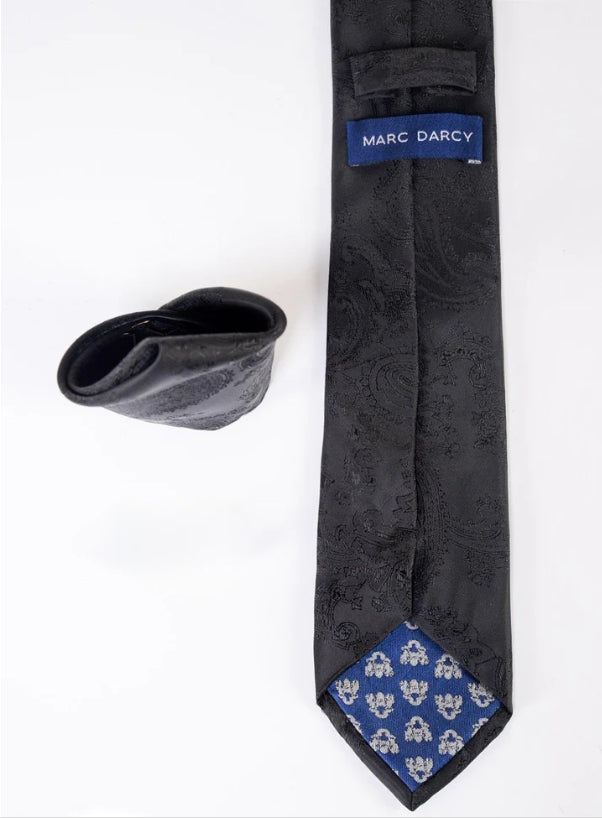 Ensemble Gentlemens Marc Darcy noir avec cravate paisley et pochette