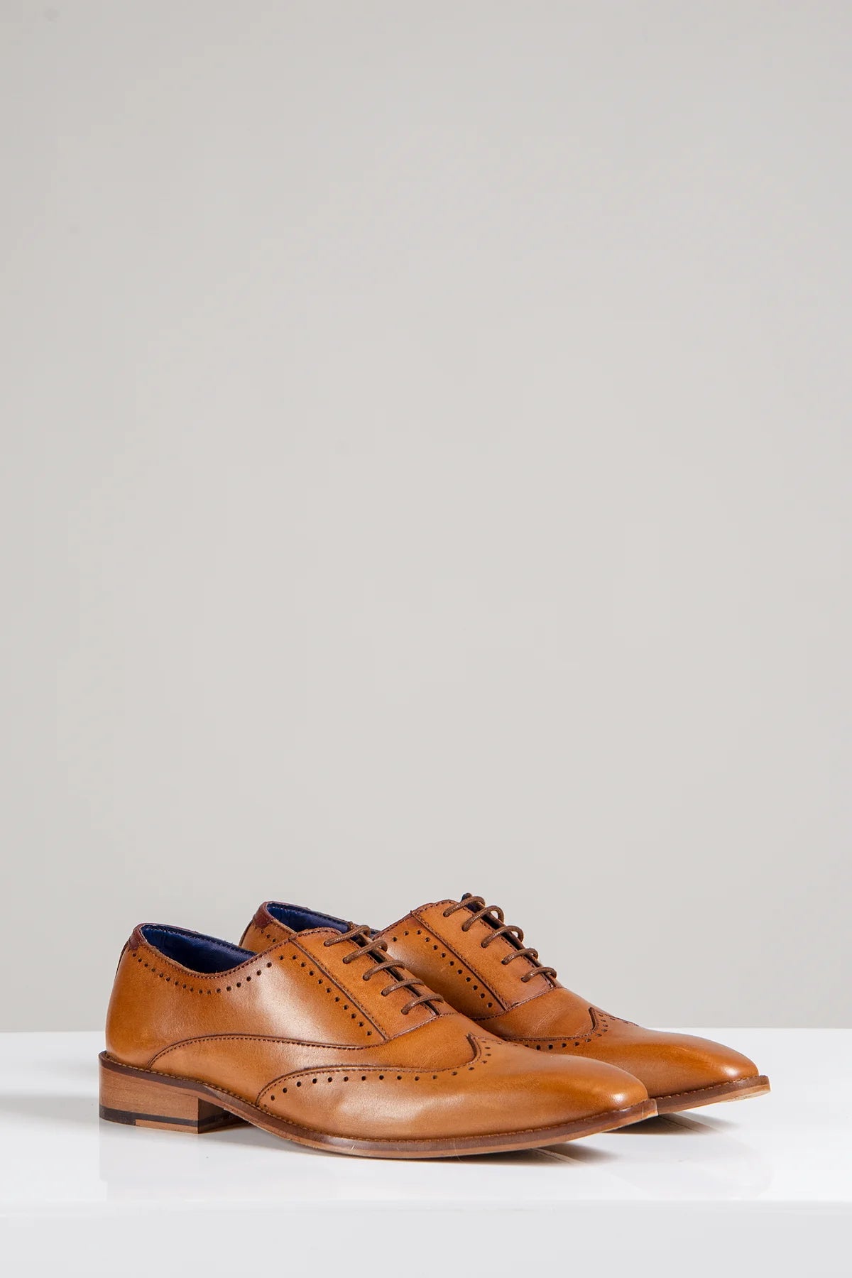 Chaussures en cuir marron Carson Wingtip Brogues - Marc