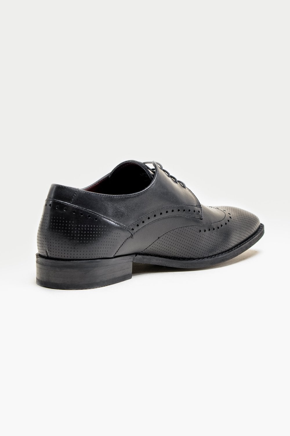 Cavani Lisbon Chaussures noires - Bout d’aile Brogue