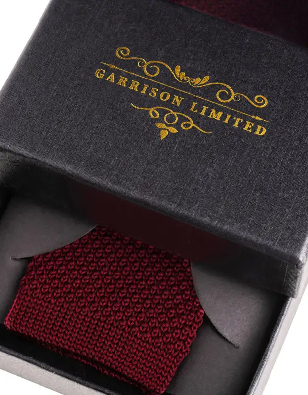 Cravate en maille coloris bordeaux - Garrison Limited